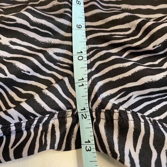 Nike Swim Shorts Men's Large Swoosh 9" Black Volley Tiger Built-in Mesh Brief - Picture 9 of 14